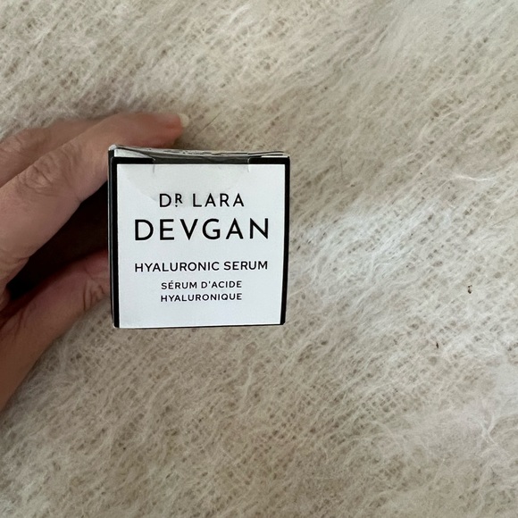 NWT Dr Lara Devgan Hyaluronic Serum - 1 oz - Picture 10 of 10